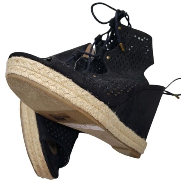 #157 WEDGE Suede Lace Up  Sandals - Picture 6 of 9